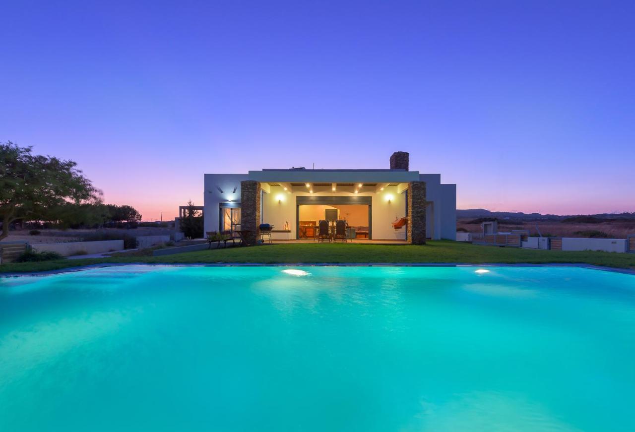 Cristelia Seafront & Pool Villa Lakhania Eksteriør billede